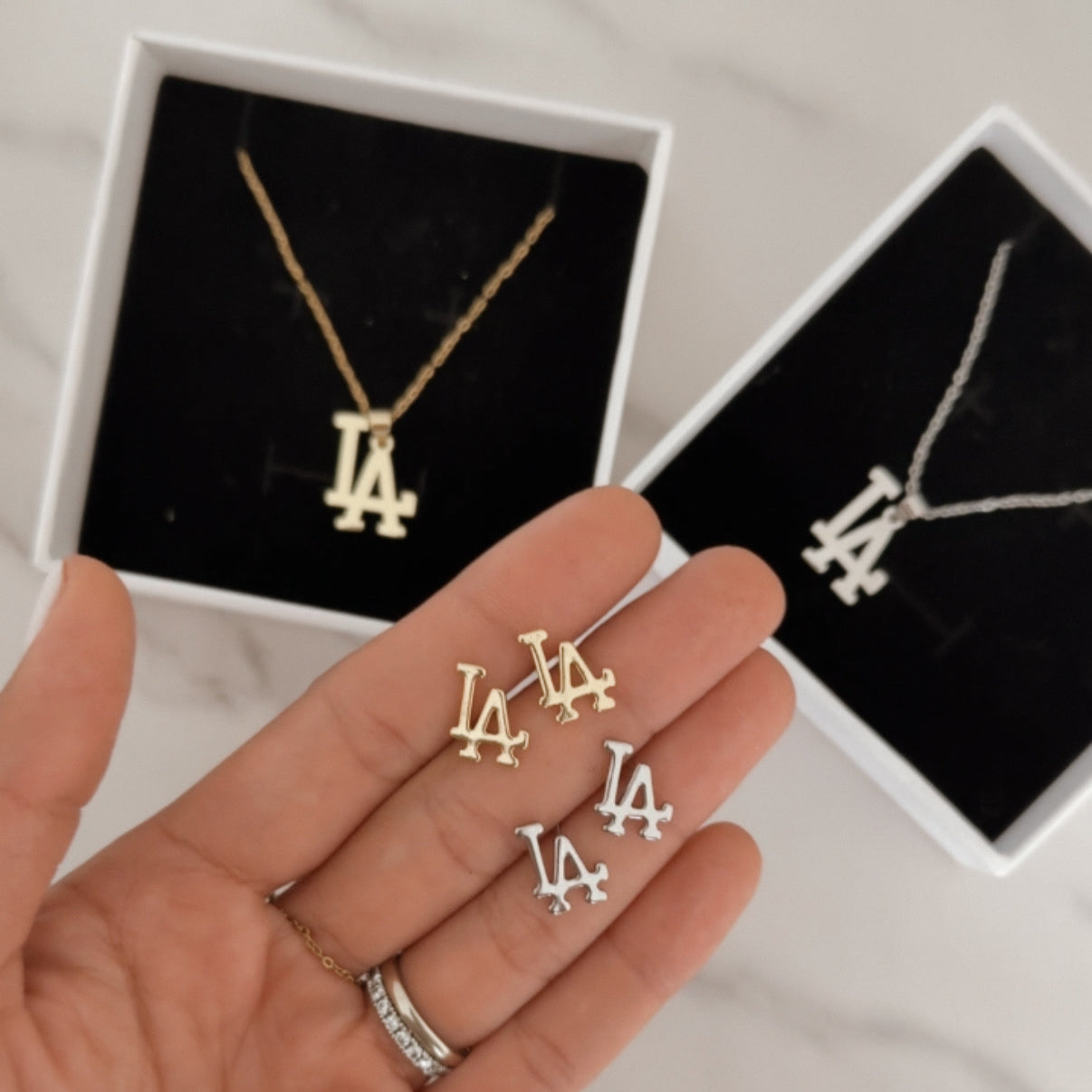 LA Necklace