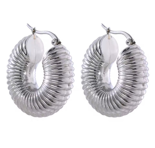Leia Hoops