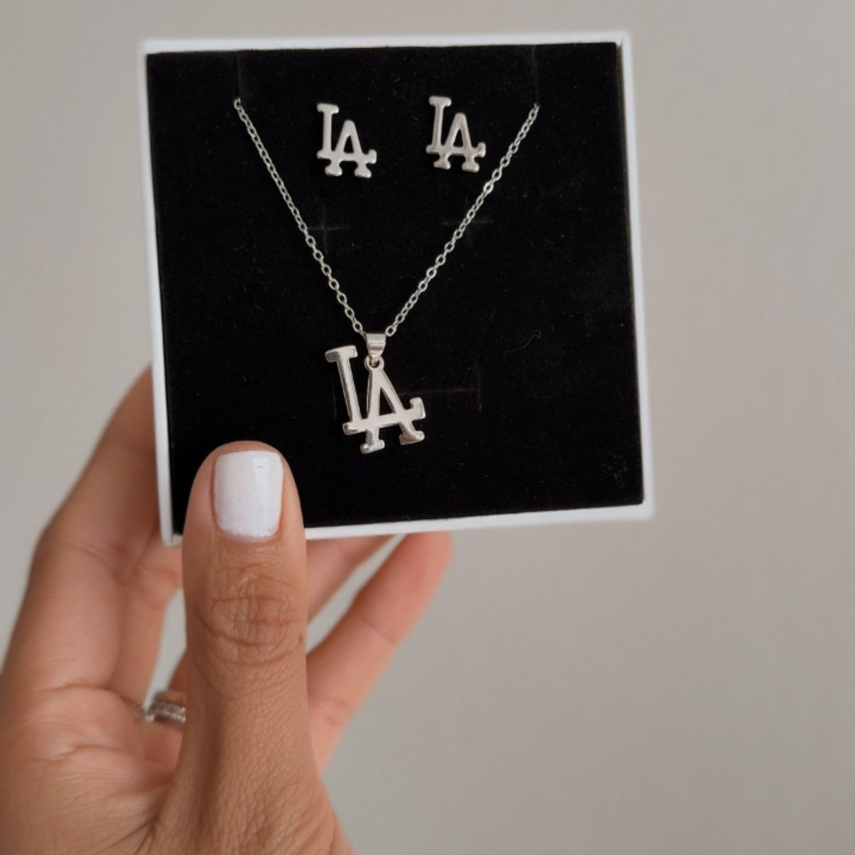 LA Necklace