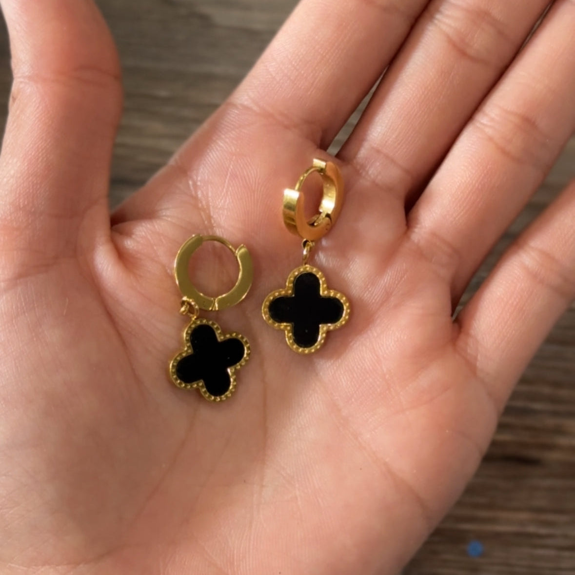 Clover Hoops