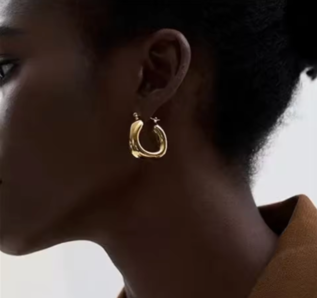 Luna Hoops