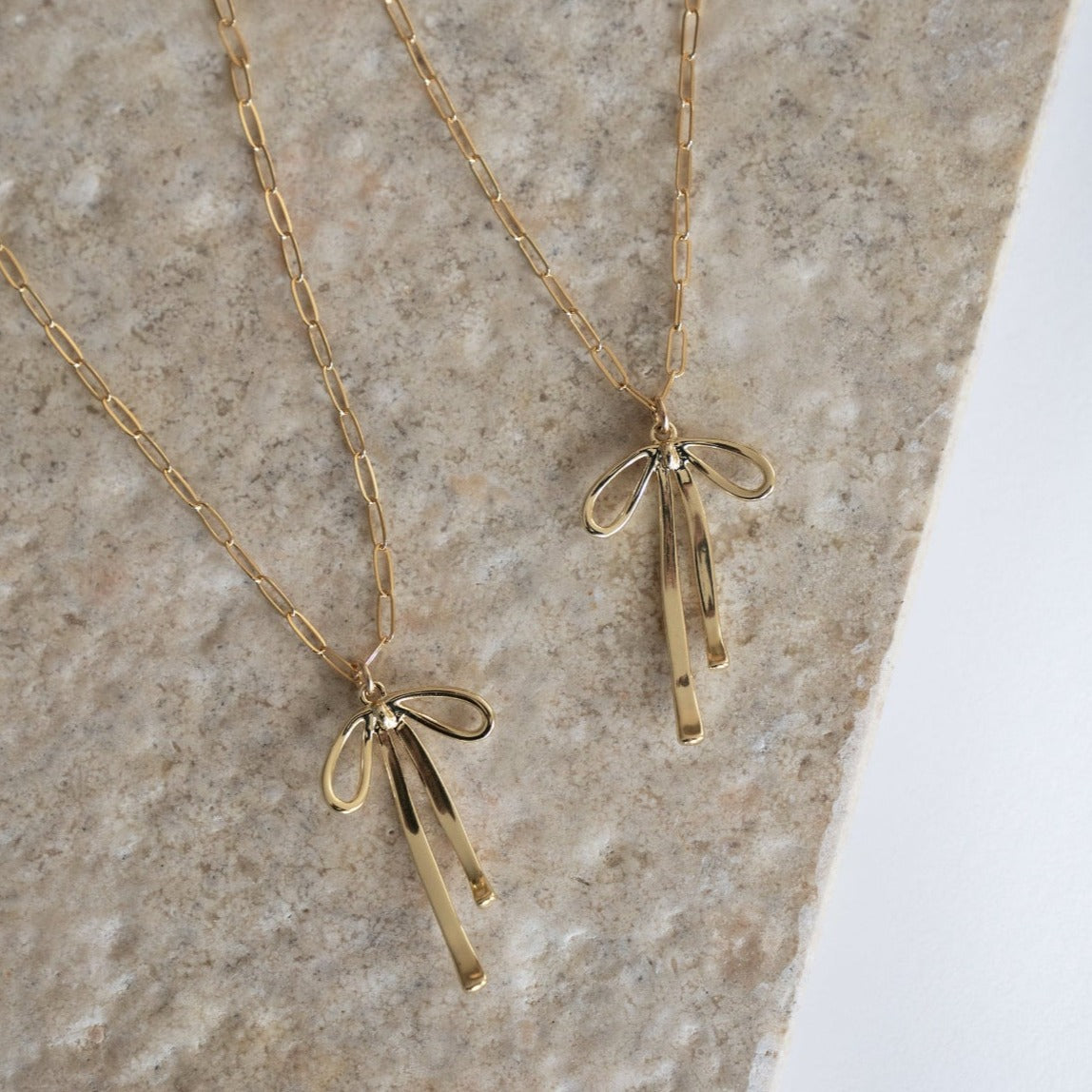 Bow Necklace