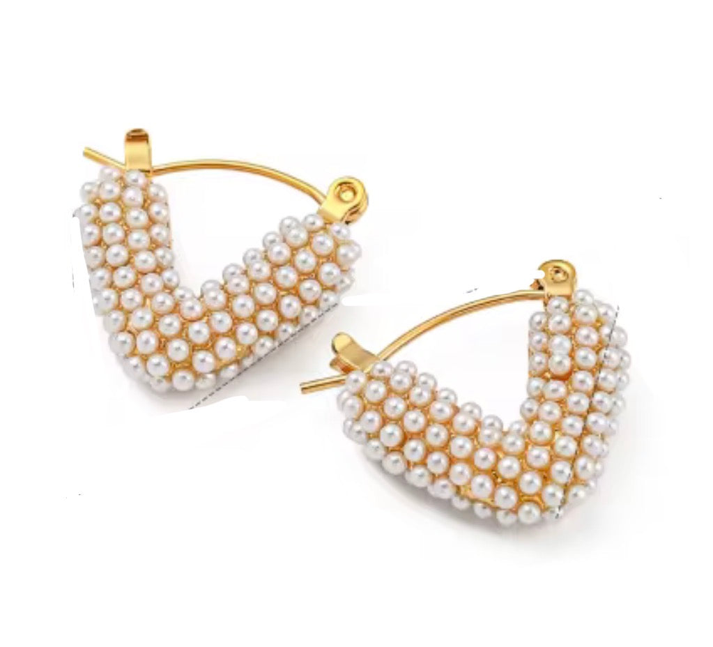 I Heart Pearls Huggies