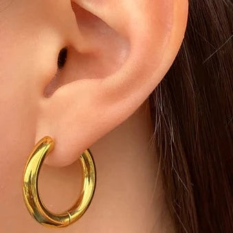 Cleo Hoops